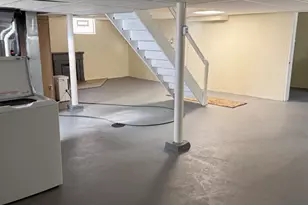 2037 Carpenter, Cincinnati, OH 45239 - Photo 20