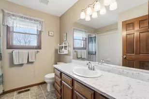 8909 Saxton Dr, West Chester, OH 45069 - Photo 40