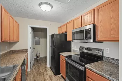 3414 North Bend Road #7, Green Township, OH 45239 - Photo 4