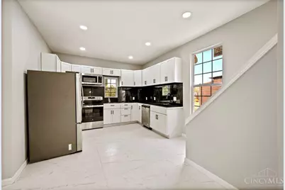 3565 Harvey Avenue, Cincinnati, OH 45229 - Photo 8