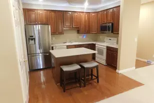 8026 Pinnacle Point Dr, West Chester, OH 45069 - Photo 4