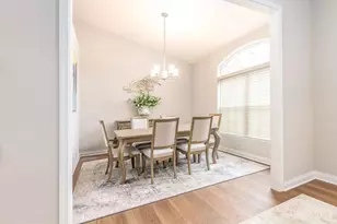 9302 W Meadow Dr, West Chester, OH 45069 - Photo 4