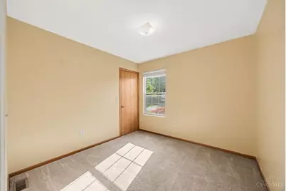 529 Weeping Willow Lane, Hamilton Township, OH 45039 - Photo 6