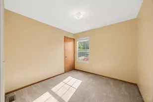 529 Weeping Willow Ln, Hamilton Township, OH 45039 - Photo 6