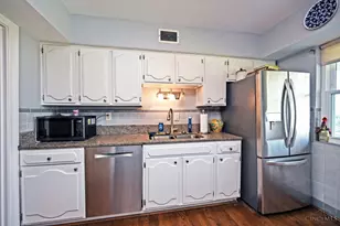 7651 Sagamore Dr, Cincinnati, OH 45236 - Photo 16