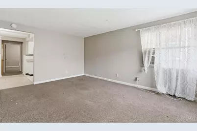 3911 E Gatewood Lane, Silverton, OH 45236 - Photo 6