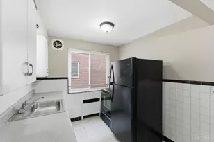 3911 E Gatewood Ln, Silverton, OH 45236 - Photo 12