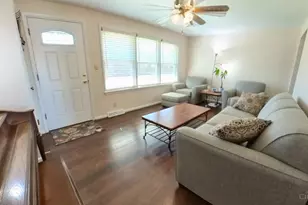 558 Marjorie Ln, Union Township, OH 45244 - Photo 4