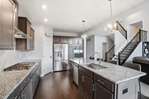 2759 Buckridge Dr, Cincinnati, OH 45233 - Photo 12