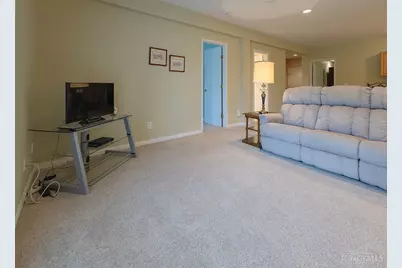 9601 Pebble View Drive, Colerain Township, OH 45252 - Photo 22