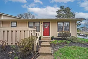 9553 Olde Woods Dr, West Chester, OH 45011 - Photo 2