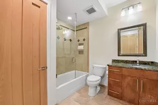 428 Oregon St, Cincinnati, OH 45202 - Photo 42