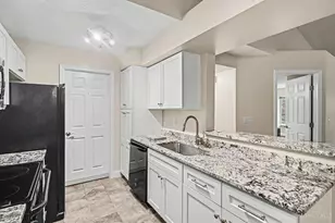 9905 Regatta Dr, Colerain Township, OH 45252 - Photo 10