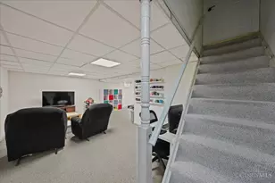 8175 Timbercreek Dr, Anderson Township, OH 45244 - Photo 24