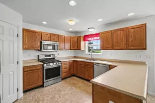 6054 Bluffs, Liberty Township, OH 45044 - Photo 12