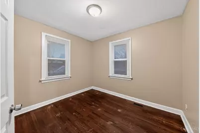 1166 Groesbeck Road, Cincinnati, OH 45224 - Photo 10