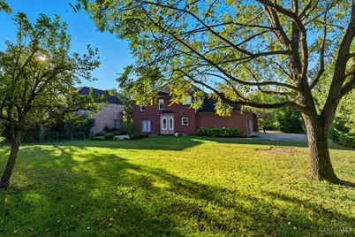 2 Clarke Court, Glendale, OH 45246 - Photo 2