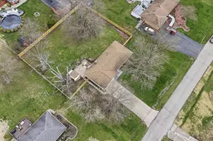 588 Berdale Ln, Union Township, OH 45244 - Photo 40