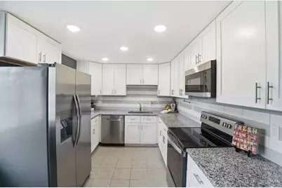 588 Berdale Lane, Union Township, OH 45244 - Photo 10