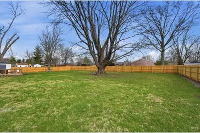 588 Berdale Lane, Union Township, OH 45244 - Photo 38