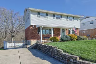 946 Mc Kelvey Rd, Springfield Township, OH 45231 - Photo 2