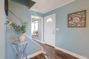 946 Mc Kelvey Rd, Springfield Township, OH 45231 - Photo 4