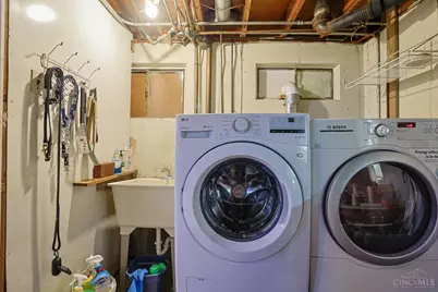 946 McKelvey Road, Springfield Township, OH 45231 - Photo 38