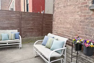 551 E Thirteenth Street #3, Cincinnati, OH 45202 - Photo 2