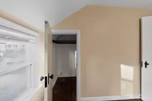 1735 Ashbrook Dr, Cincinnati, OH 45238 - Photo 26