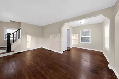 1735 Ashbrook Drive, Cincinnati, OH 45238 - Photo 10