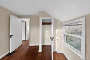 1735 Ashbrook Dr, Cincinnati, OH 45238 - Photo 16