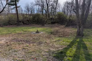 2627 Gaylord Ave, Bethel, OH 45106 - Photo 6