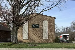 6211 Cheviot Rd, Green Township, OH 45247 - Photo 2