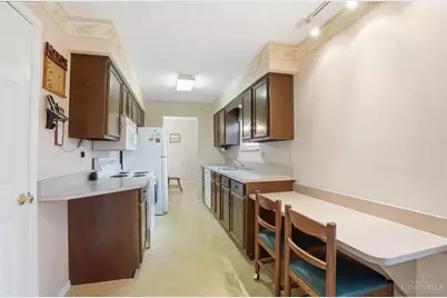 4366 Runningfawn, Green Township, OH 45247 - Photo 12