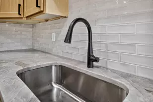 9458 Leebrook Dr, Springfield Township, OH 45231 - Photo 14