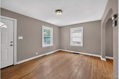 2843 Robert Avenue, Cincinnati, OH 45211 - Photo 8
