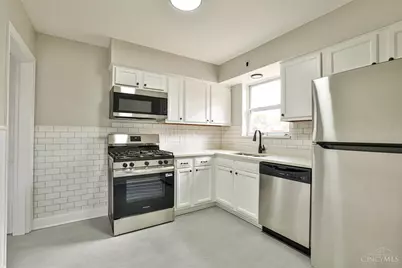 6402 Mayflower Avenue, Golf Manor, OH 45237 - Photo 12