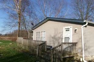 104 Countryway Ln, Franklin Township, OH 45106 - Photo 2