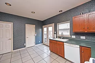 938 Weninger Cir, Cincinnati, OH 45203 - Photo 22