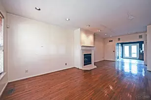 938 Weninger Cir, Cincinnati, OH 45203 - Photo 2