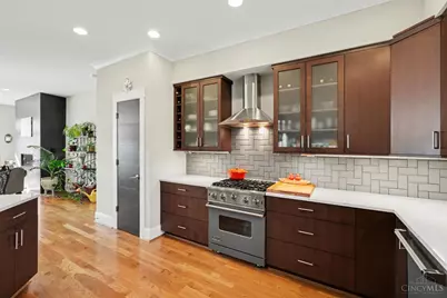 5971 Woodland Lane, Columbia Township, OH 45227 - Photo 4