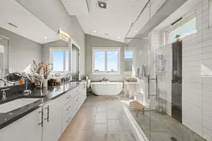 5971 Woodland Ln, Columbia Township, OH 45227 - Photo 10