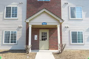 1927 Waterstone Blvd, Washington Twp, OH 45342 - Photo 2