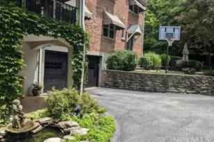 3561 Bayard Dr, Cincinnati, OH 45208 - Photo 56