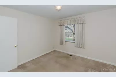 4390 Overland Trail, Kettering, OH 45429 - Photo 32