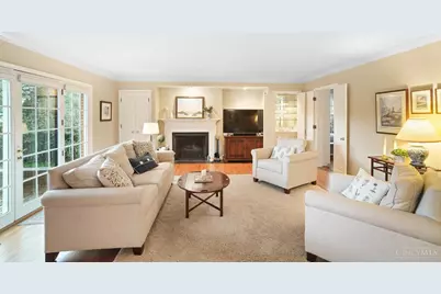 1318 Hayward Court, Cincinnati, OH 45208 - Photo 14