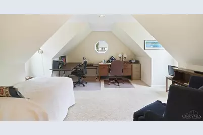 1318 Hayward Court, Cincinnati, OH 45208 - Photo 38