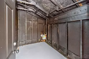 2351 Mercury Ave, Springfield Township, OH 45231 - Photo 46