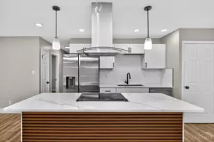 2351 Mercury Ave, Springfield Township, OH 45231 - Photo 16