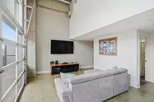 353 W 4th St, Cincinnati, OH 45202 - Photo 16